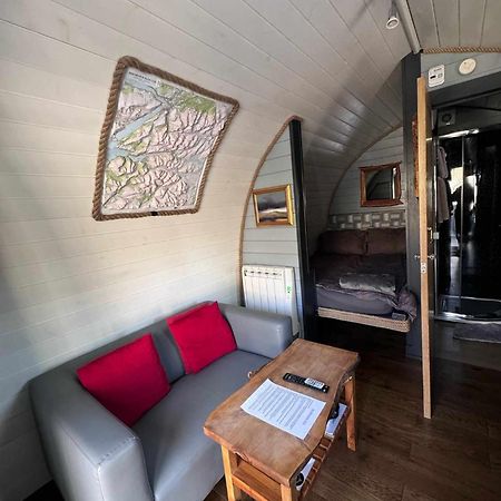 קינלוכלבן Riverside Pod, West Highland Way Holidays מראה חיצוני תמונה