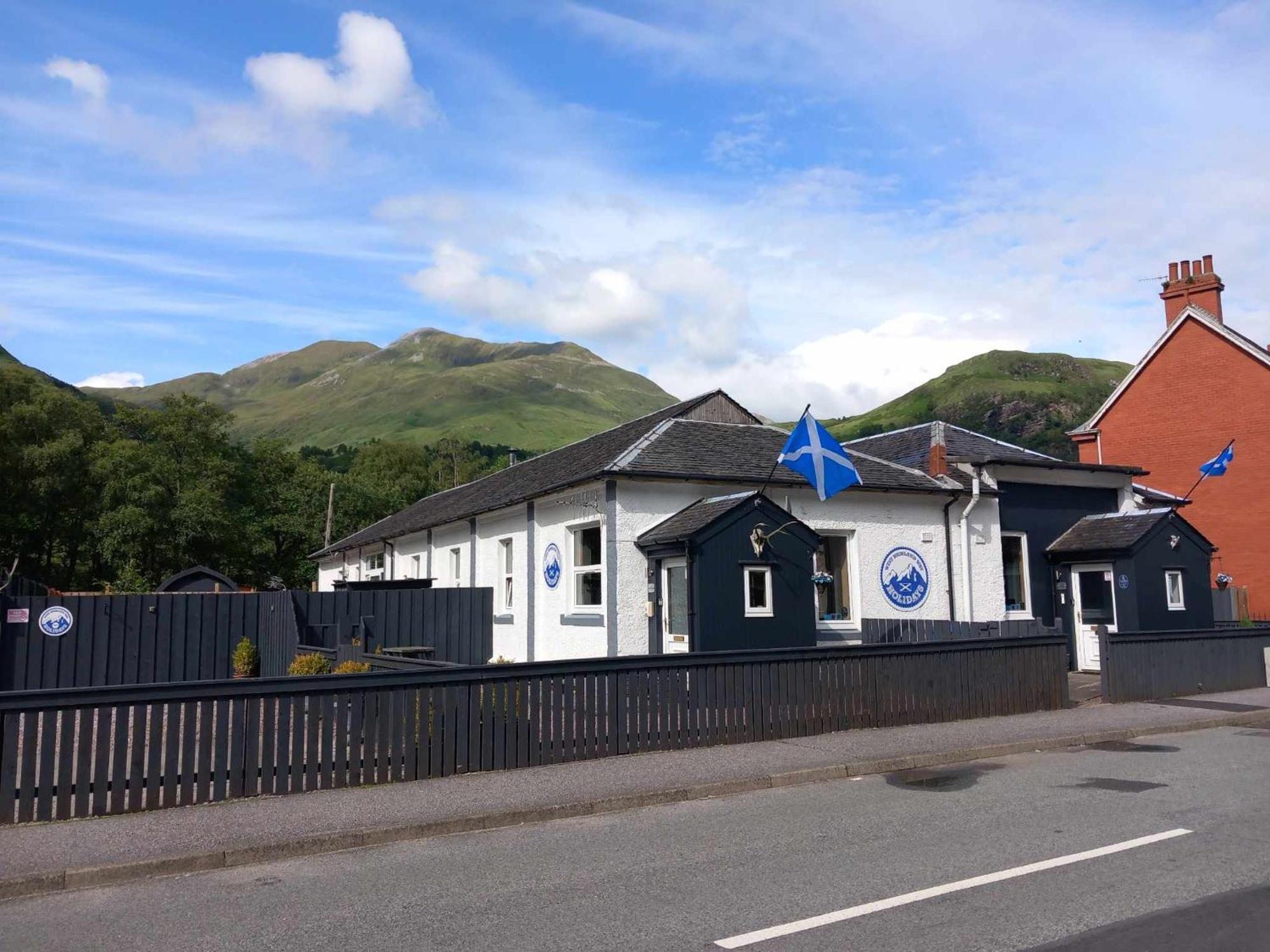 קינלוכלבן Riverside Pod, West Highland Way Holidays מראה חיצוני תמונה