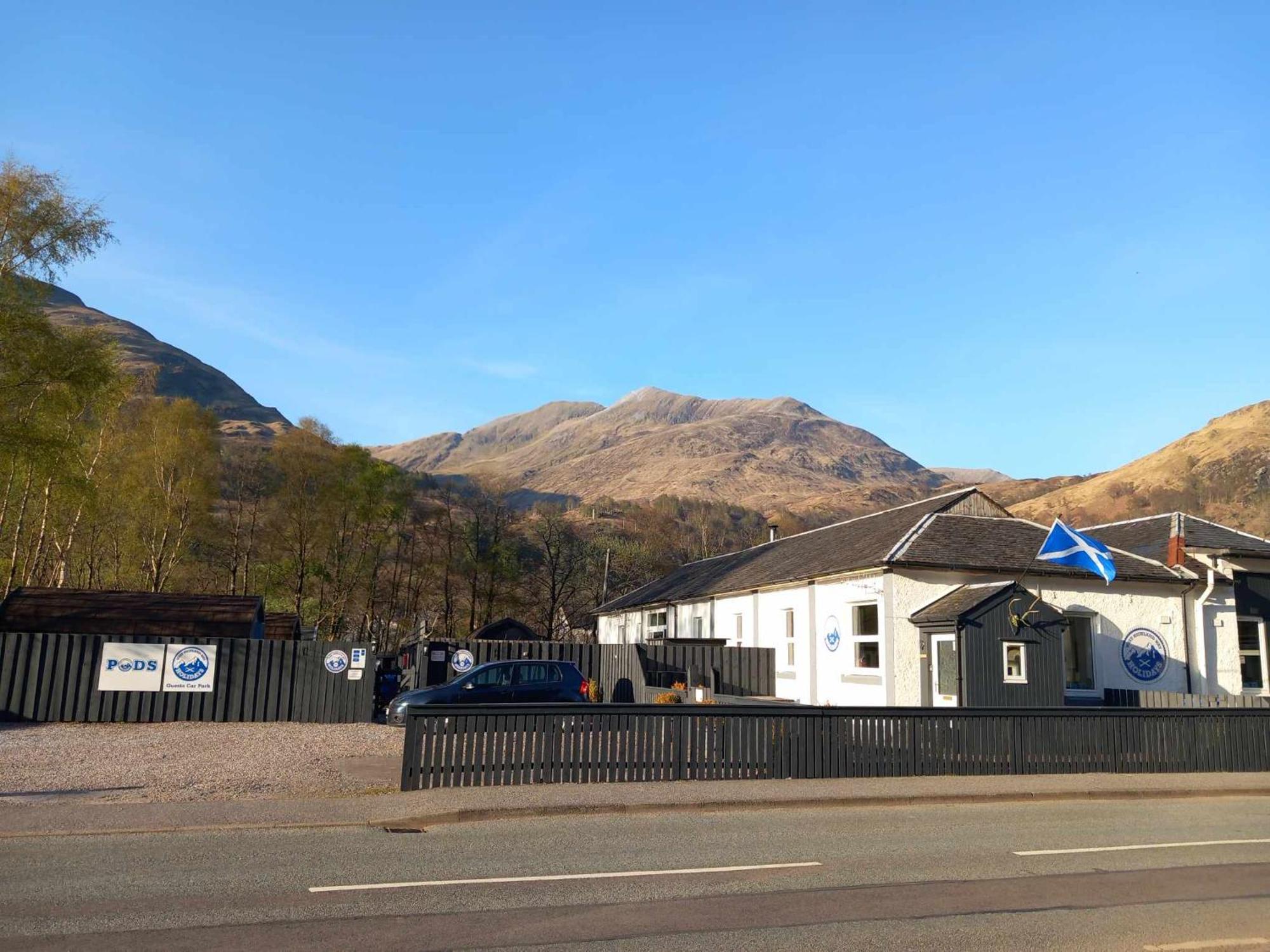 קינלוכלבן Riverside Pod, West Highland Way Holidays מראה חיצוני תמונה